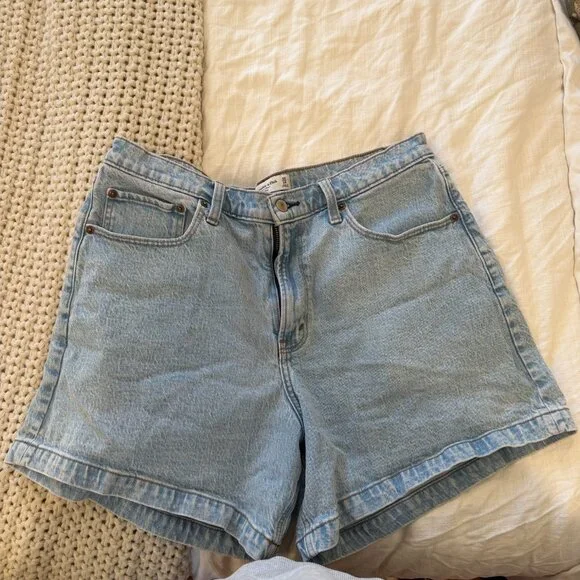 Abercrombie Dad Shorts - Picture 4 of 4
